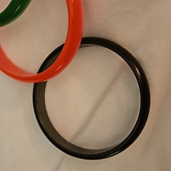 Vintage Set of Three Moonglow Atomic Bangle Bracelets - Picture 7 of 8